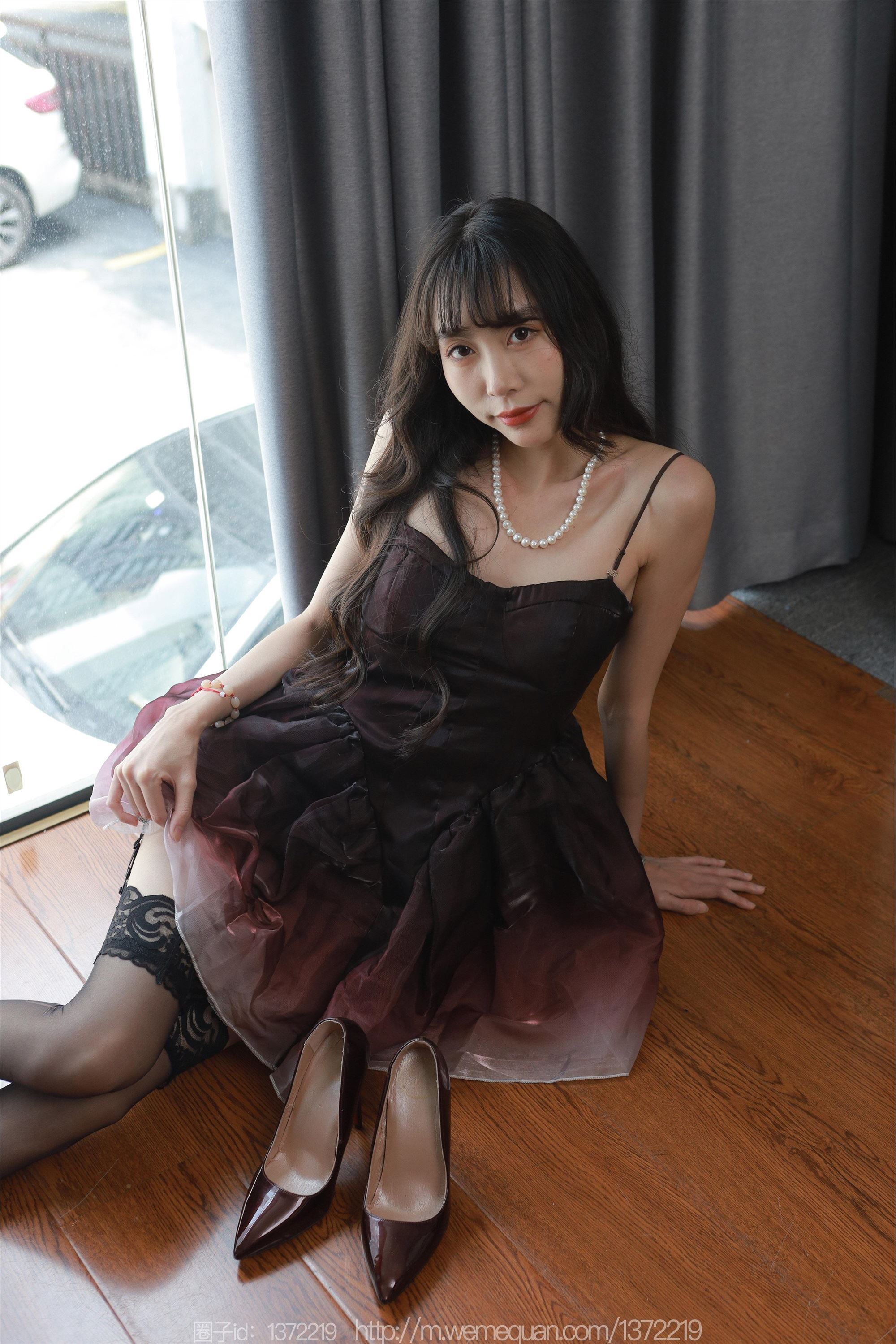 IESS异思趣向  2023.04.30 丝享家 1437 团团 《黑色吊带袜》